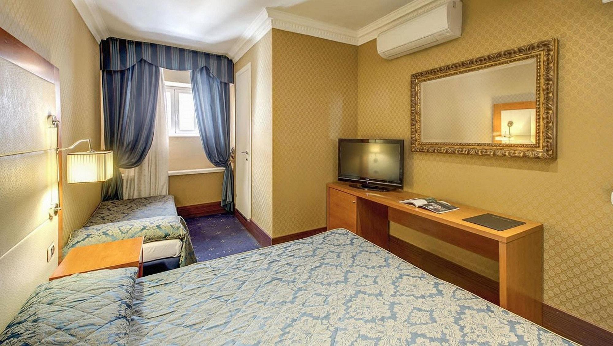Hotell 939 3*