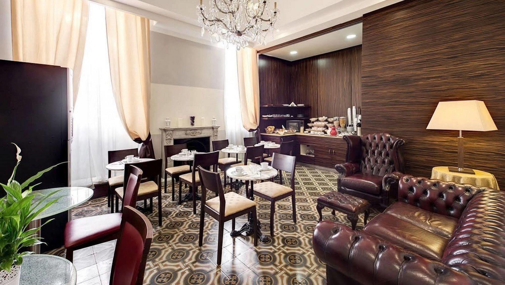 939 Hotell