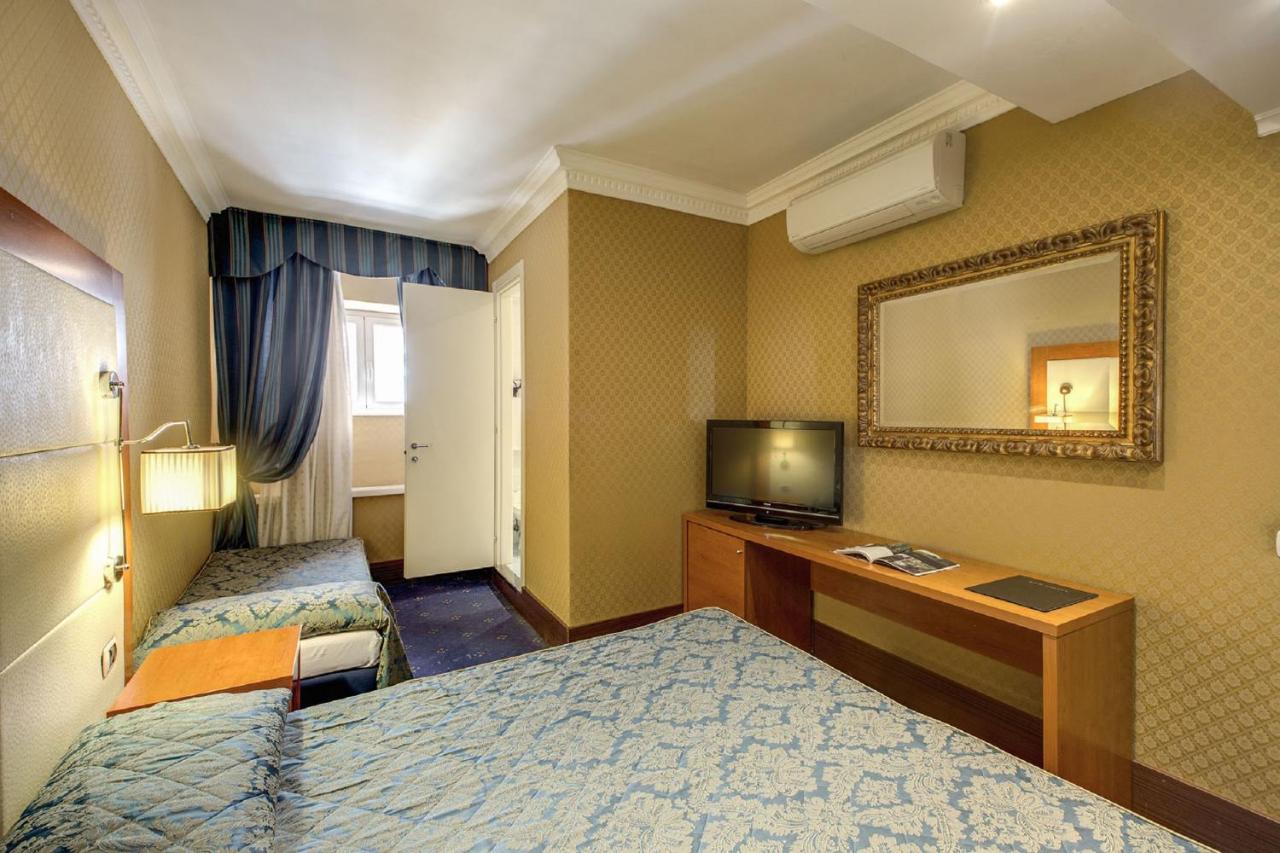 939 Hotell 3*